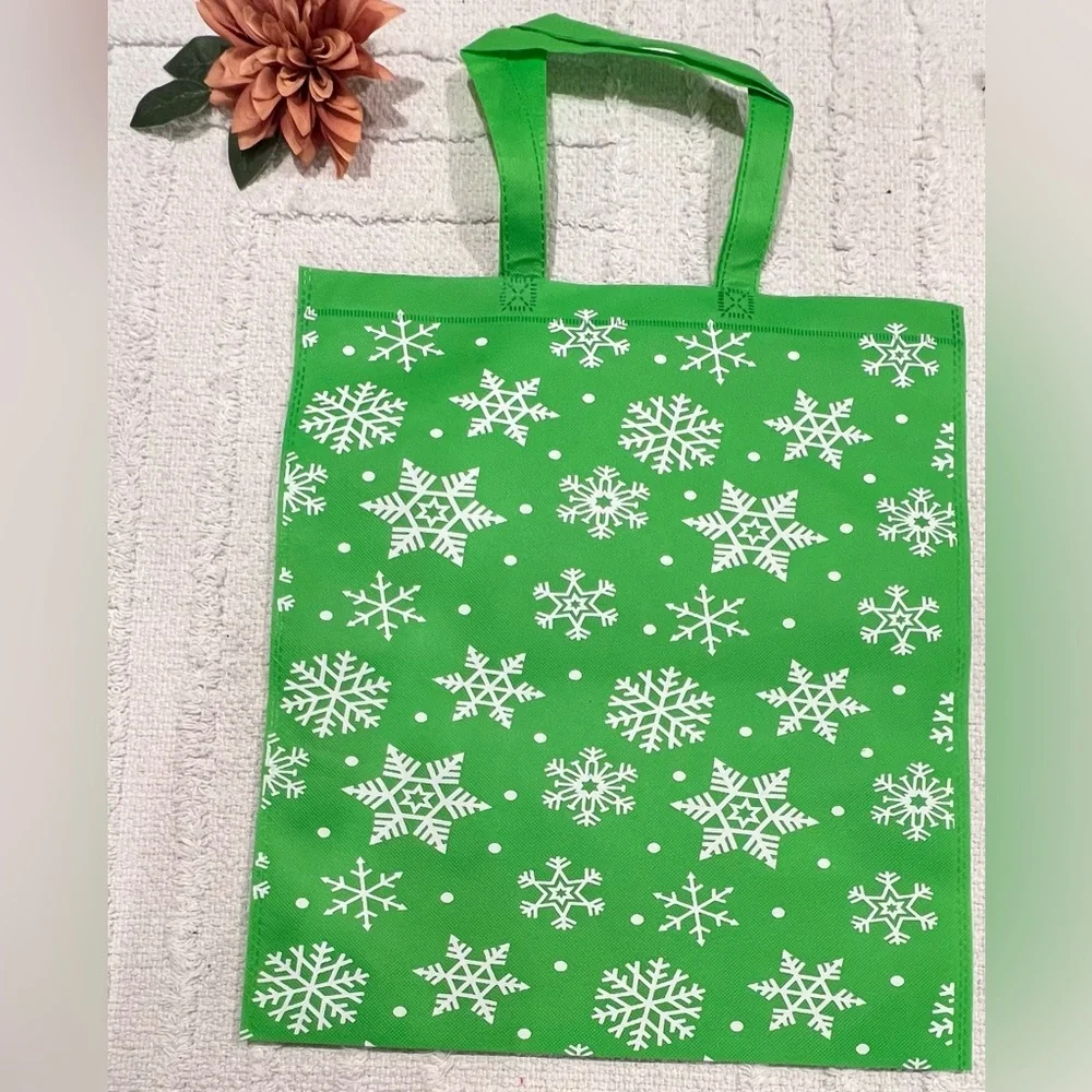 24 Piece Holiday Christmas Reusable Tote Bags- 14.5in x17in